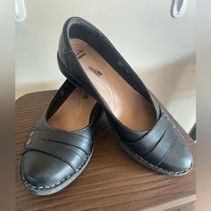 Clarks Cushion Sole Black Flats